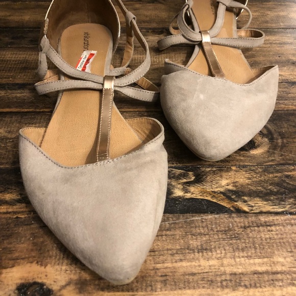 Xhilaration gold/taupe strappy pointed flats - Picture 2 of 4